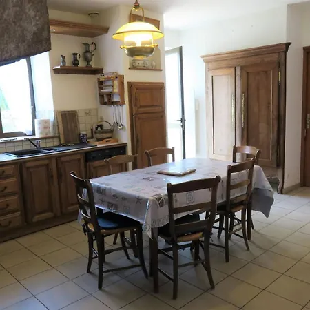 Maison Bretonne Exposee Sud Avec Jardin A 50m De La Baie Ste Anne A - Ref 44